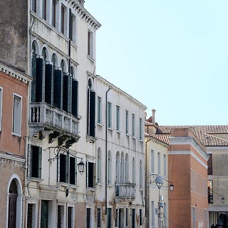 比亚西奥河畔住宿加早餐旅馆 威尼斯 外观 照片